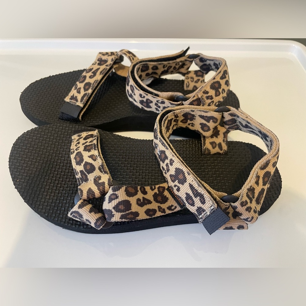 Teva style cheetah print sandals